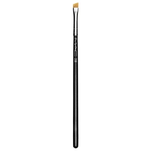 MAC Cosmetics 208S Angled Brush zkosený štětec na obočí 1 ks