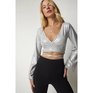 Happiness İstanbul Women's Metallic Gray Zip-up Sparkle Crop Top