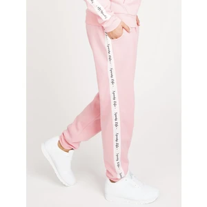 Spodnie dresowe damskie Yoclub Yoclub_Women's_Sports_Sweatpants_USD-0003K-4700_Pink