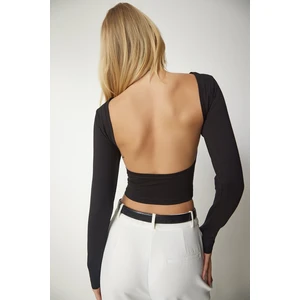 Happiness İstanbul Women's Black Open Back Knitted Crop Top