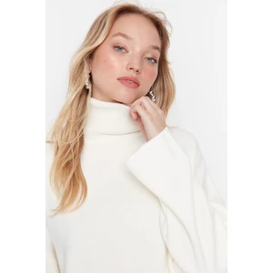 Trendyol Ecru Turtleneck Knitwear Sweater