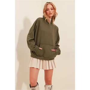 Trend Alaçatı Stili Women's Khaki Hoodie with Kangaroo Pocket 3 Thread Thickness Sweatshirt