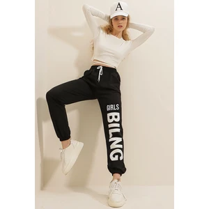 Trend Alaçatı Stili Women's Black Two Yarn Sweatpants with Elastic Waist and Legs, Text and Print