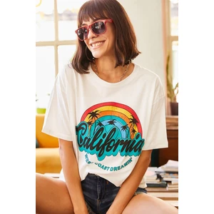 Olalook Women's Ecru Rainbow Print T-Shirt