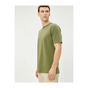 Koton Basic T-shirt with Short Sleeves, Crew Neck Slim Fit.