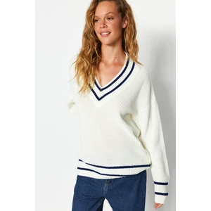 Trendyol Ecru Wide Fit Knitwear Sweater