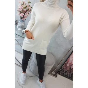 Sweater with stand-up collar ecru