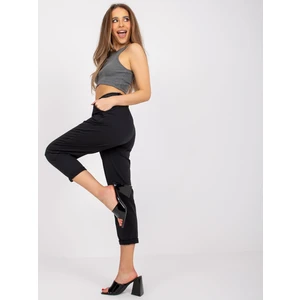 High-waisted trousers from Moore