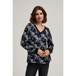 Patterned blouse with a neckline