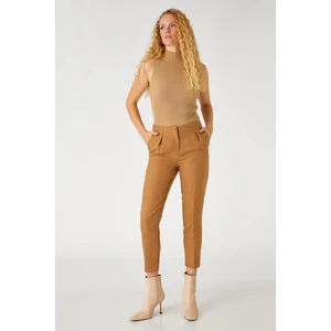 Koton Women's Pleated Pocket Carrot Trousers 3wak40008uw