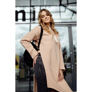 Oversized, padded tunic with asymmetrically cut side, beige