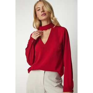 Happiness İstanbul Women's Red Crepe Blouse with Window Detailed and Decollete