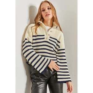 Bianco Lucci Women's Buttoned Striped Knitwear Sweater