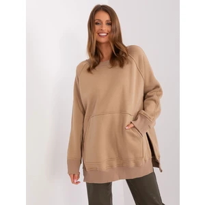 Dark beige insulated sweatshirt with slits