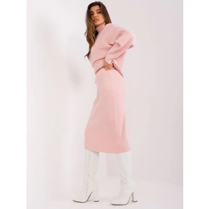 Light pink ribbed knit skirt