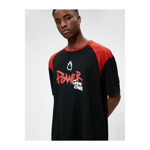 Koton Sports oversize tričko so sloganom Print Crew krk polovičné rukávy.