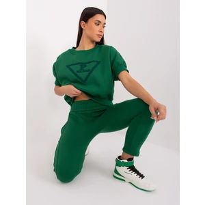 Dark green tracksuit with insulation