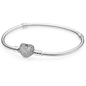 Pandora Stříbrný náramek s třpytícím srdcem 590727CZ 21 cm