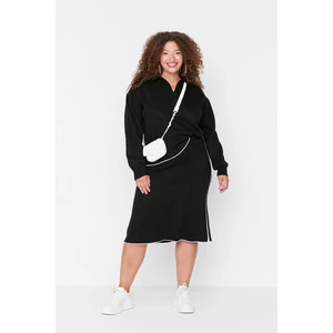 Trendyol Curve Plus Size Two-Piece Set - Black - Relaxed fit