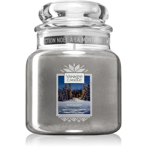 Yankee Candle Candlelit Cabin vonná sviečka Classic stredná 411 g