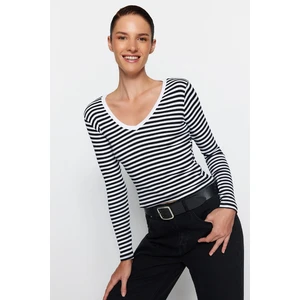 Trendyol Black Striped Ribbed V-Neck Fitted/Simple Long Sleeve Crop Stretch Knitted Blouse