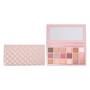 Makeup Revolution London Soft Glamour Eyeshadow Palette Glam Glow 18 g očný tieň pre ženy