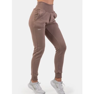 Nebbia High-Waist Loose Fit Sweatpants "Feeling Good" Marrón M