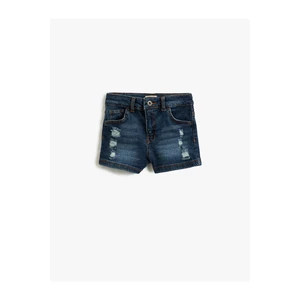 Koton Denim Shorts Worn in detail, Pockets Cotton Cotton with an Adjustable Elastic Waist.