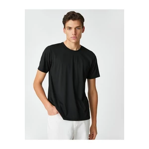 Koton Basic T-shirt Crew Neck Short Sleeves Label Detailed