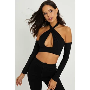 Cool & Sexy Women's Black Backless Crop Blouse B1729