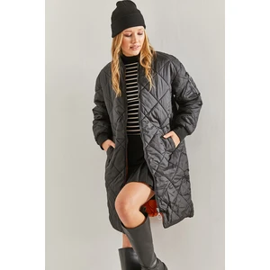 Bianco Lucci Women's Quilted Long Coat with Lined Elastic Sleeves.