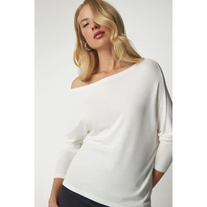 Happiness İstanbul Women's Ecru Boat Neck Knitwear Blouse