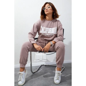 Women's tracksuit with cappuccino application