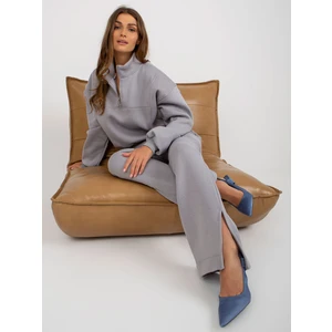 Basic grey tracksuit with zippered sweatshirt