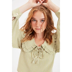 Trendyol Green Collar Detailed Blouse