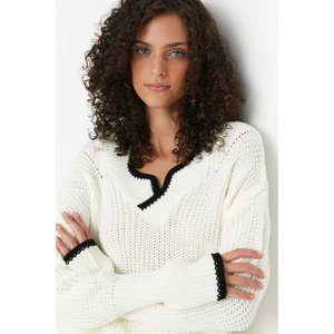 Trendyol Ecru Oversize Knitwear Sweater