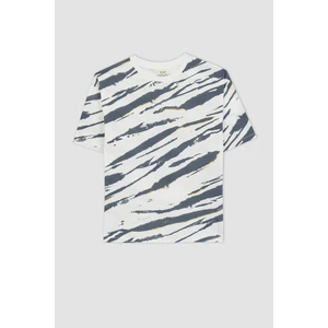 DEFACTO Boy Oversize Fit Crew Neck Patterned Short Sleeve T-Shirt