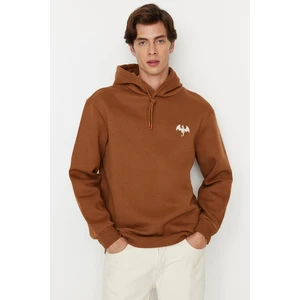 Trendyol Brown Men's Regular/Regular Cut Sweatshirt with Animal Embroidery and a Soft Pillowcase