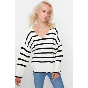 Trendyol Sweater - White - Regular fit