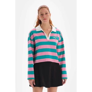 Dagi Pink women's sweatshirt with a collar and stripes.