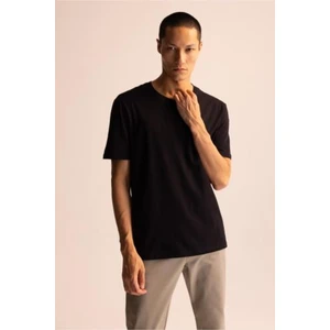 DEFACTO Regular Fit Crew Neck Basic Short Sleeve 100% Cotton T-Shirt