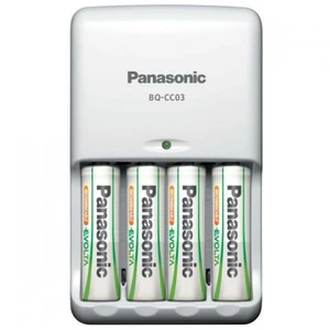 Pokročilá nabíjačka batérií Panasonic K-KJ17 + 4xAA, 1900mAh