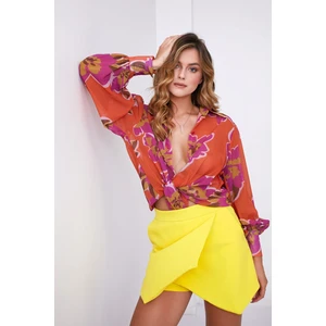 Elegant yellow wrap skirt-shorts