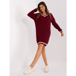 Burgundy loose knit dress with neckline