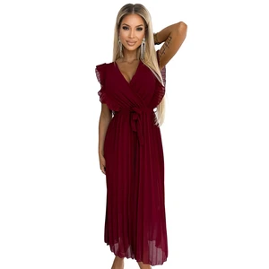 Pleated dress with ruffles, neckline and Numoco belt