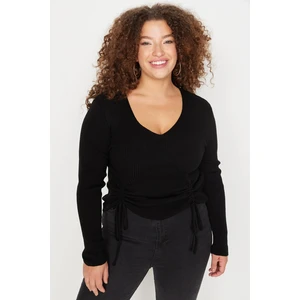 Trendyol Curve Plus Size Sweater - Schwarz - Fitted