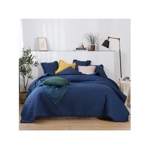 Edoti Quilted bedspread Pompoo A735