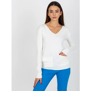 Ecru smooth classic sweater with neckline