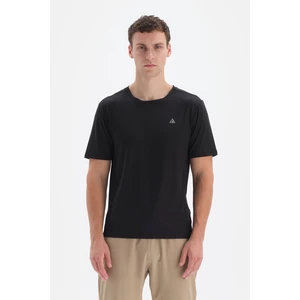 Dagi Sports T-Shirt - Black - Fitted