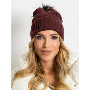 Cap with a braid weave and a fur pompom plum